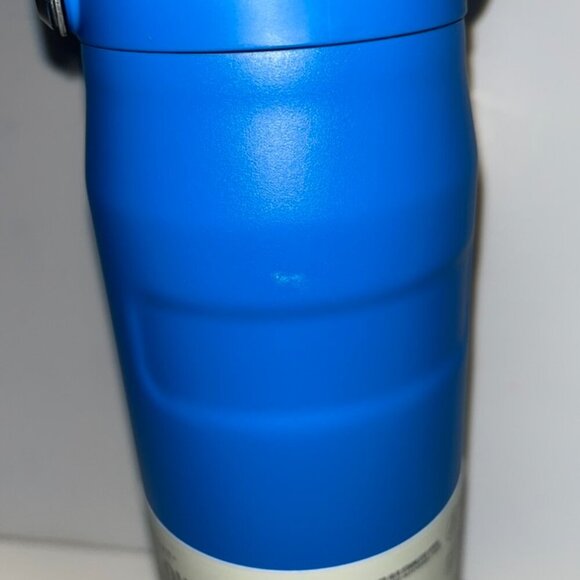 Stanley 24oz IceFlow Aerolight Stainless Steel Water Bottle with Flip Straw 2.0 - Picture 3 of 8